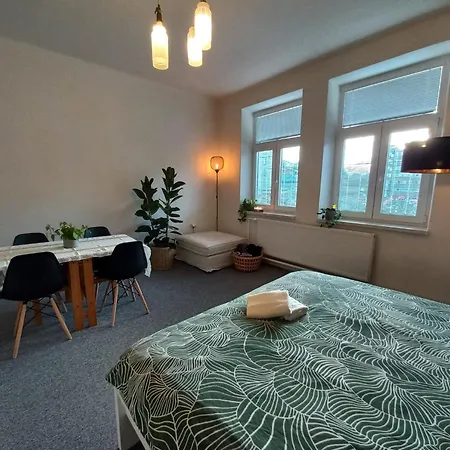 Lejlighed Lp 1926 Aneb U Nas Doma Zlín